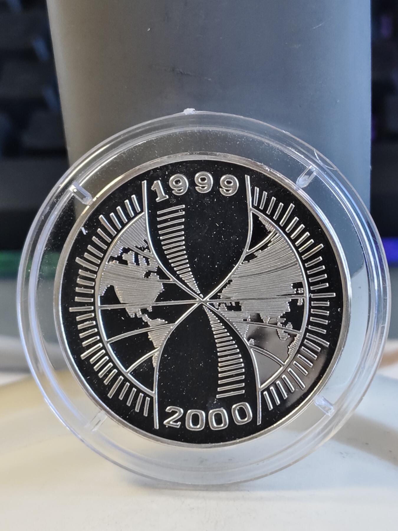 第165期拍卖【长期征集拍品】 刚果1999-2000年千禧年系列精制纪念银币带证书，15克，原价380