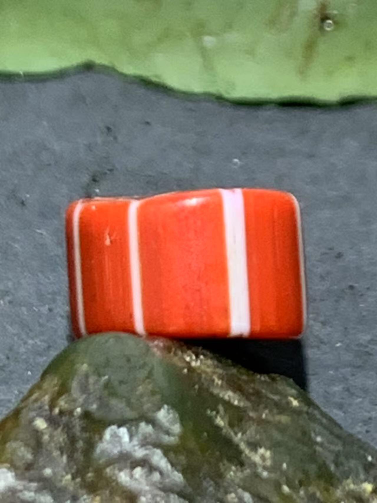 尼泊尔古法手做老琉璃珠一颗！，，