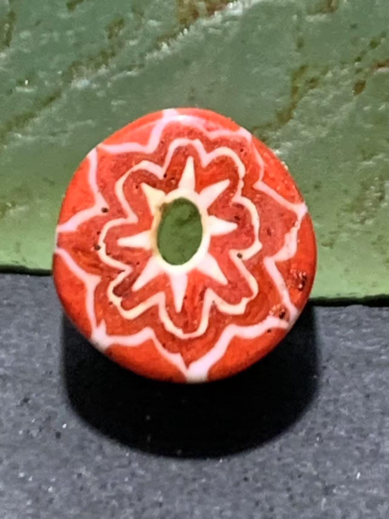 尼泊尔古法手做老琉璃珠一颗！，，