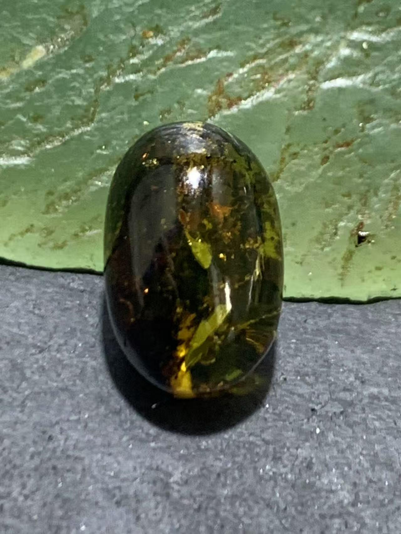 精美乌克兰花珀枣形桶珠一个