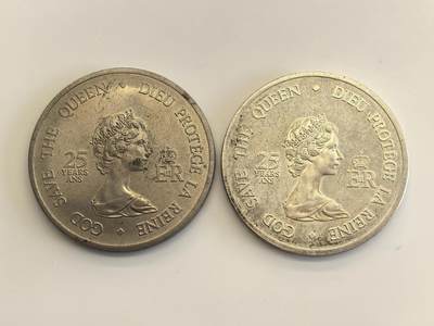 博洋堂世界钱币拍卖第129期（全场包邮） 加拿大1977伊丽莎白二世登基25周年纪念章银、镍一对，银章重48.4克，银材料价已经超过370元