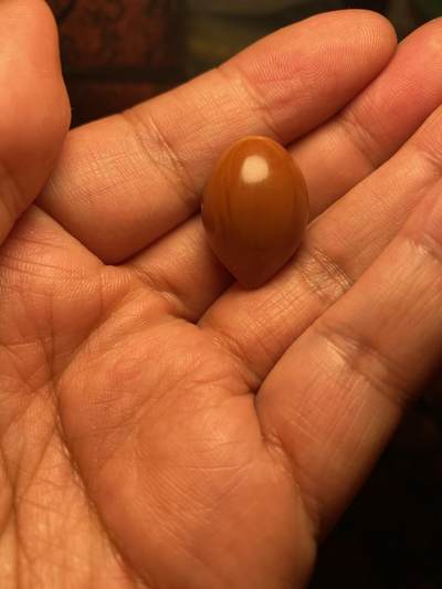 苏工核雕放漏价 - 苏工核雕纯手工，稀有四花老油核三通，市场非通货，等待有缘人，核色红润，尺寸1。75x2.4喜欢的来
