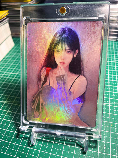【带卡砖 】她在光里 超美女友 no.1 磨砂彩 63*88