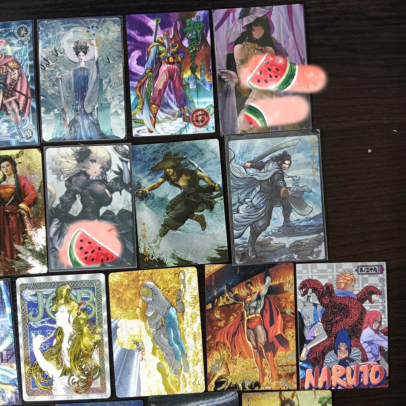 花开卡拍第29期（品控勿拍!!!拍品不寄存，运费5元，自制卡难免瑕疵，可能存在轻微撞角爆边等出厂瑕疵，品控介意勿拍！） 散配动漫粗闪31张