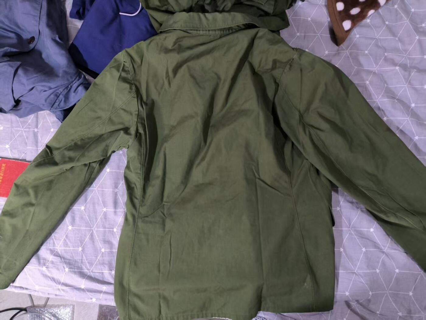 古林万国勋赏爱藏首期大拍（中高考专设场次，百样精品制服奖章书籍）-分享拍场赚佣金