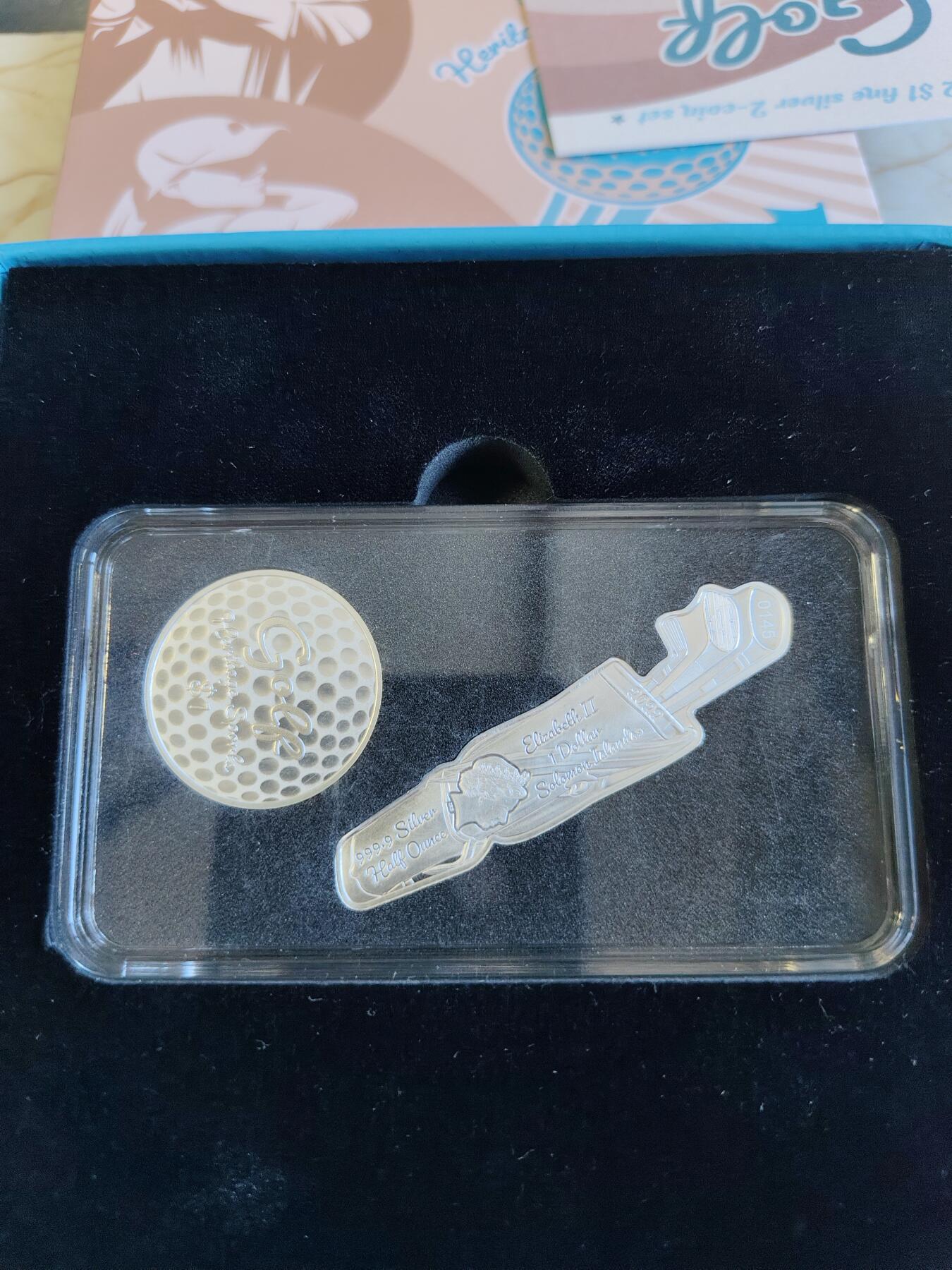 第165期拍卖【长期征集拍品】 所罗门2022年传统体育体育系列高尔夫银币2枚全套，9999银，1/2盎司*2，发行3000枚，原价1099