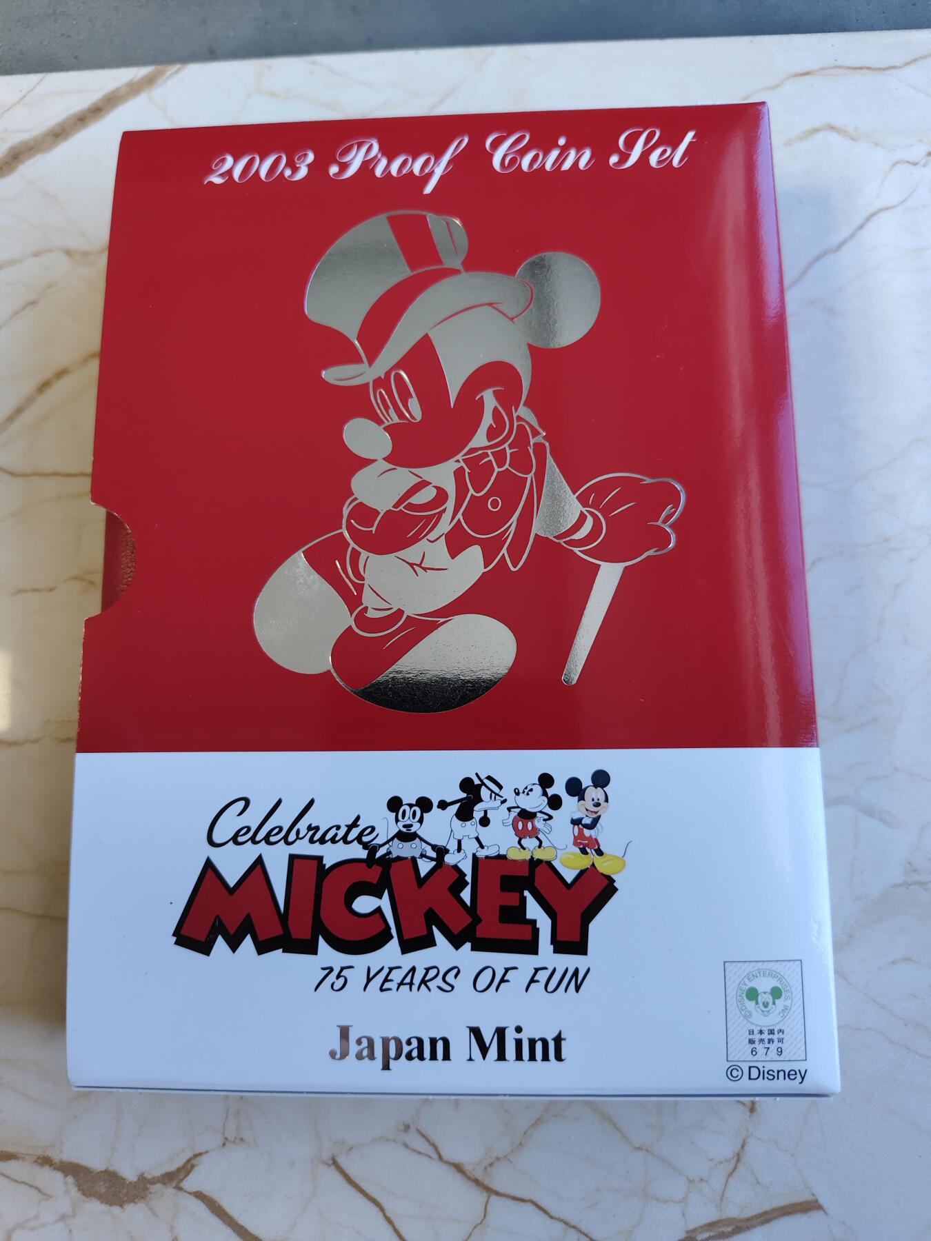 第165期拍卖【长期征集拍品】 日本2003年精制套币带彩色银章（925银20克） 米奇75周年 发行量：7万套