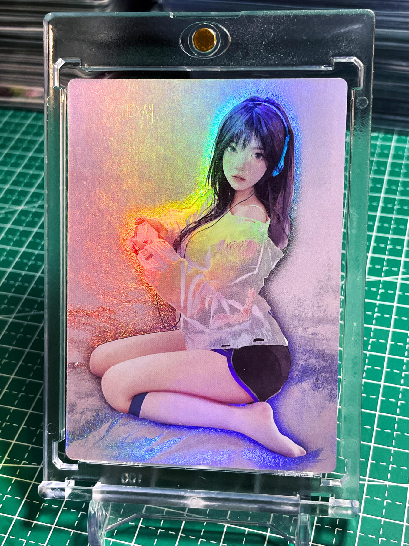 显眼宝22期 颜值精选·真 【带卡砖】众里寻她 在光里 很美的女朋友啦 一张 磨砂彩 63*88
