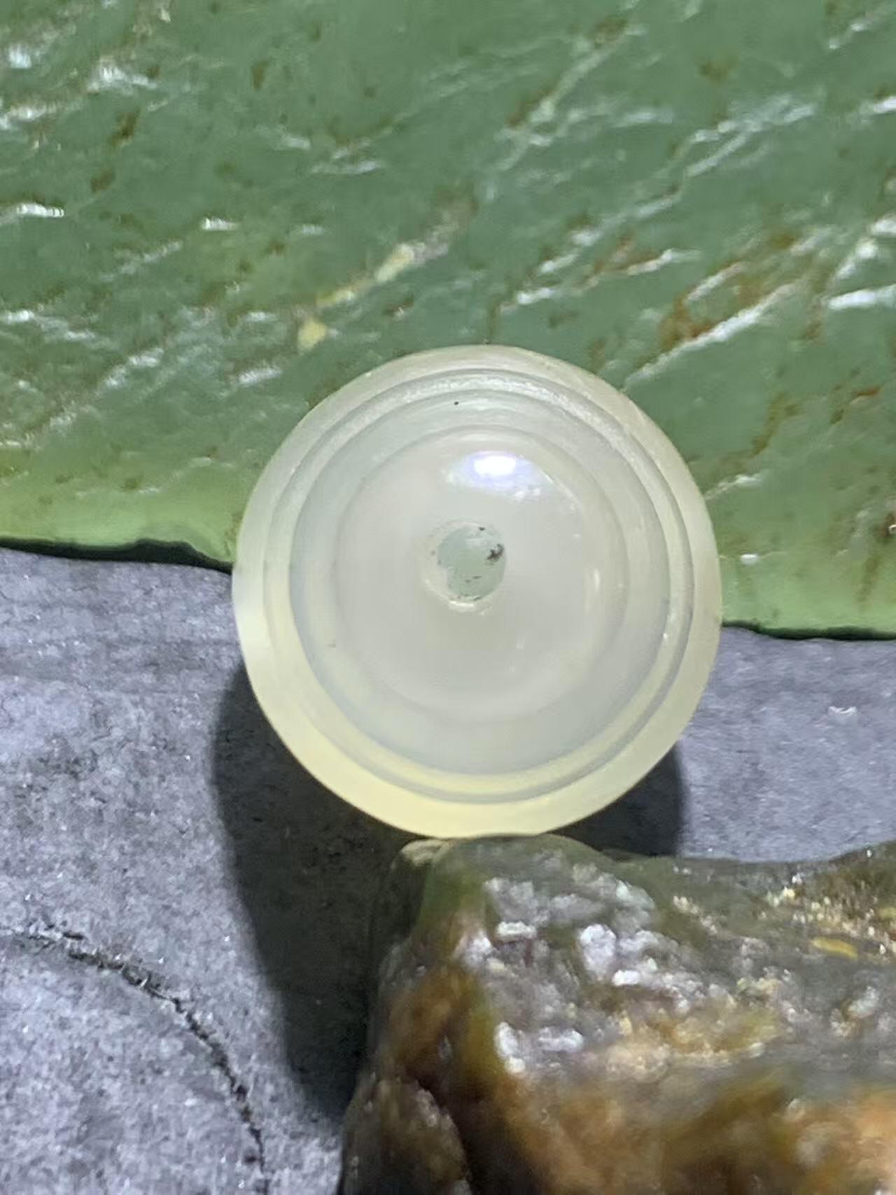 放福利！精美荔枝冻随形一体佛头三通一个，配串利器！
