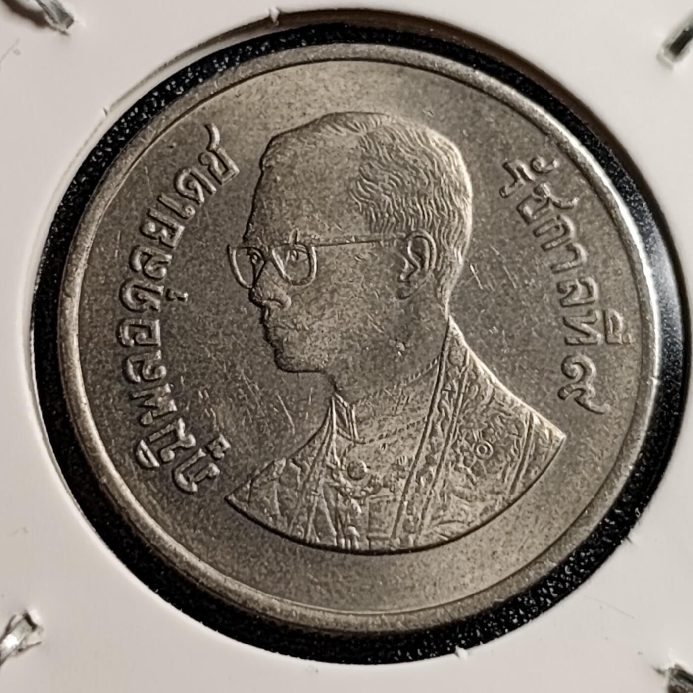 泉币菌-第46场-周末福利场 原光美品 泰国1982-1985年大版1泰铢 25MM 玉佛寺 发行年份短 