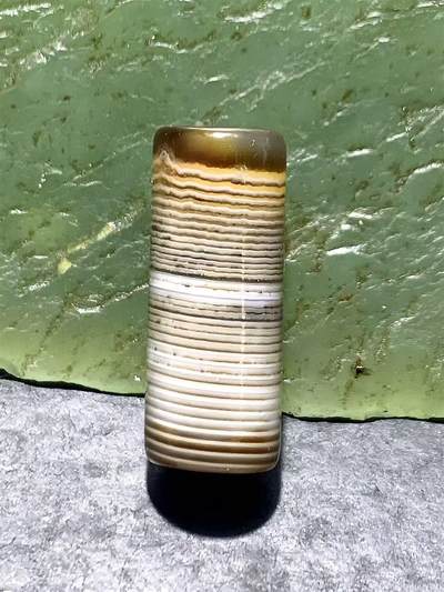 精美千层纹缠丝玛瑙直桶，桶珠一个， - 精美千层纹缠丝玛瑙直桶，桶珠一个，