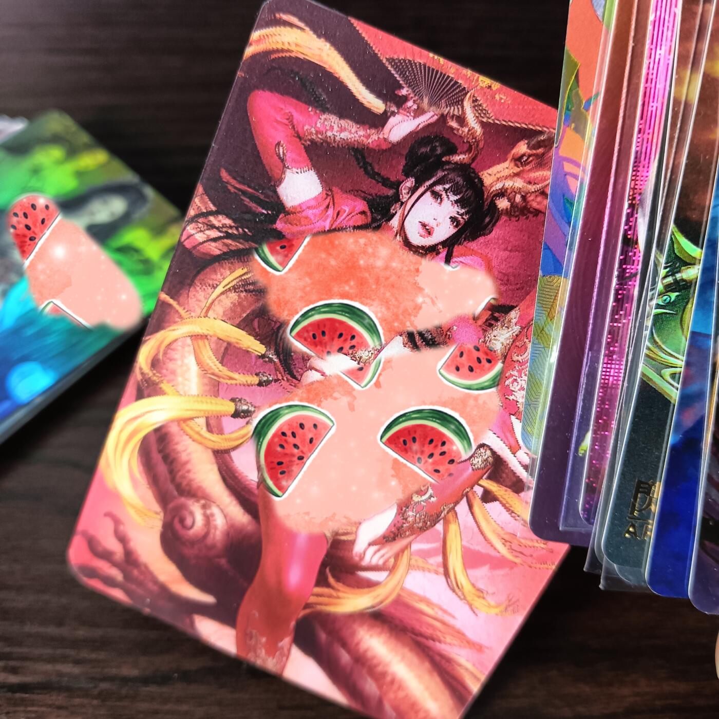 花开卡拍第29期（品控勿拍!!!拍品不寄存，运费5元，自制卡难免瑕疵，可能存在轻微撞角爆边等出厂瑕疵，品控介意勿拍！） 散配彩闪、光刻纱布光栅等26张，有一张有点撞角，辰龙是卡友自制光栅版
