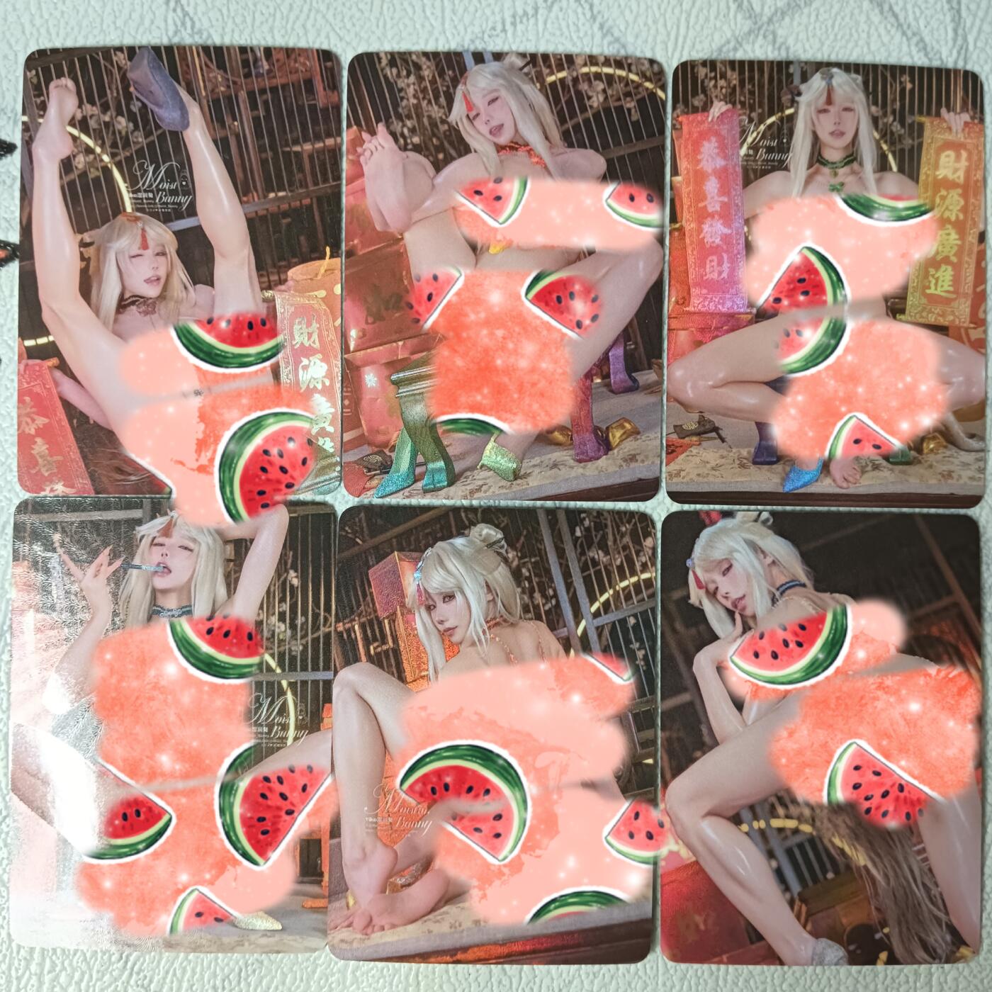 花开卡拍第29期（品控勿拍!!!拍品不寄存，运费5元，自制卡难免瑕疵，可能存在轻微撞角爆边等出厂瑕疵，品控介意勿拍！） 墨卡 cos一套新年六张彩闪
