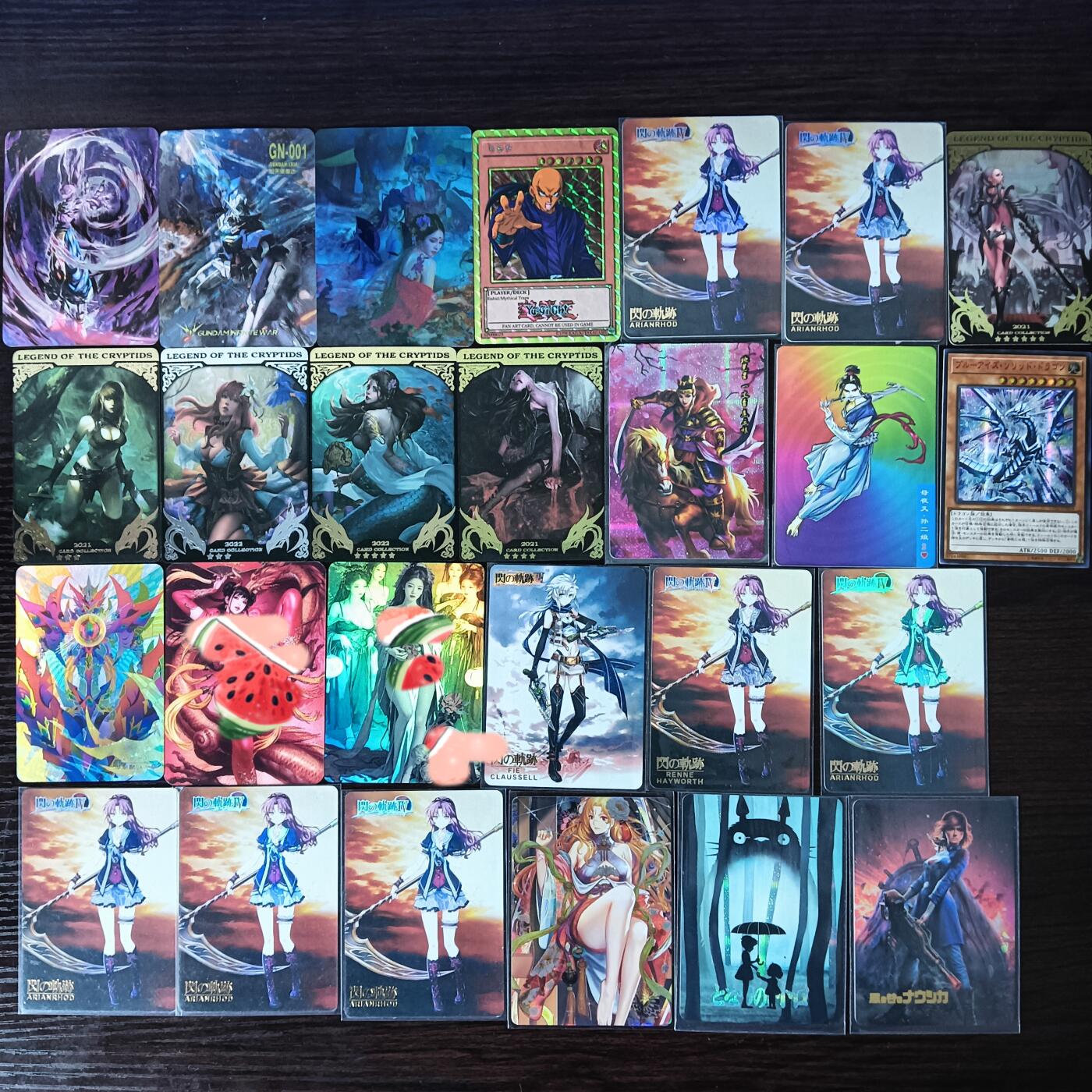 花开卡拍第29期（品控勿拍!!!拍品不寄存，运费5元，自制卡难免瑕疵，可能存在轻微撞角爆边等出厂瑕疵，品控介意勿拍！） 散配彩闪、光刻纱布光栅等26张，有一张有点撞角，辰龙是卡友自制光栅版
