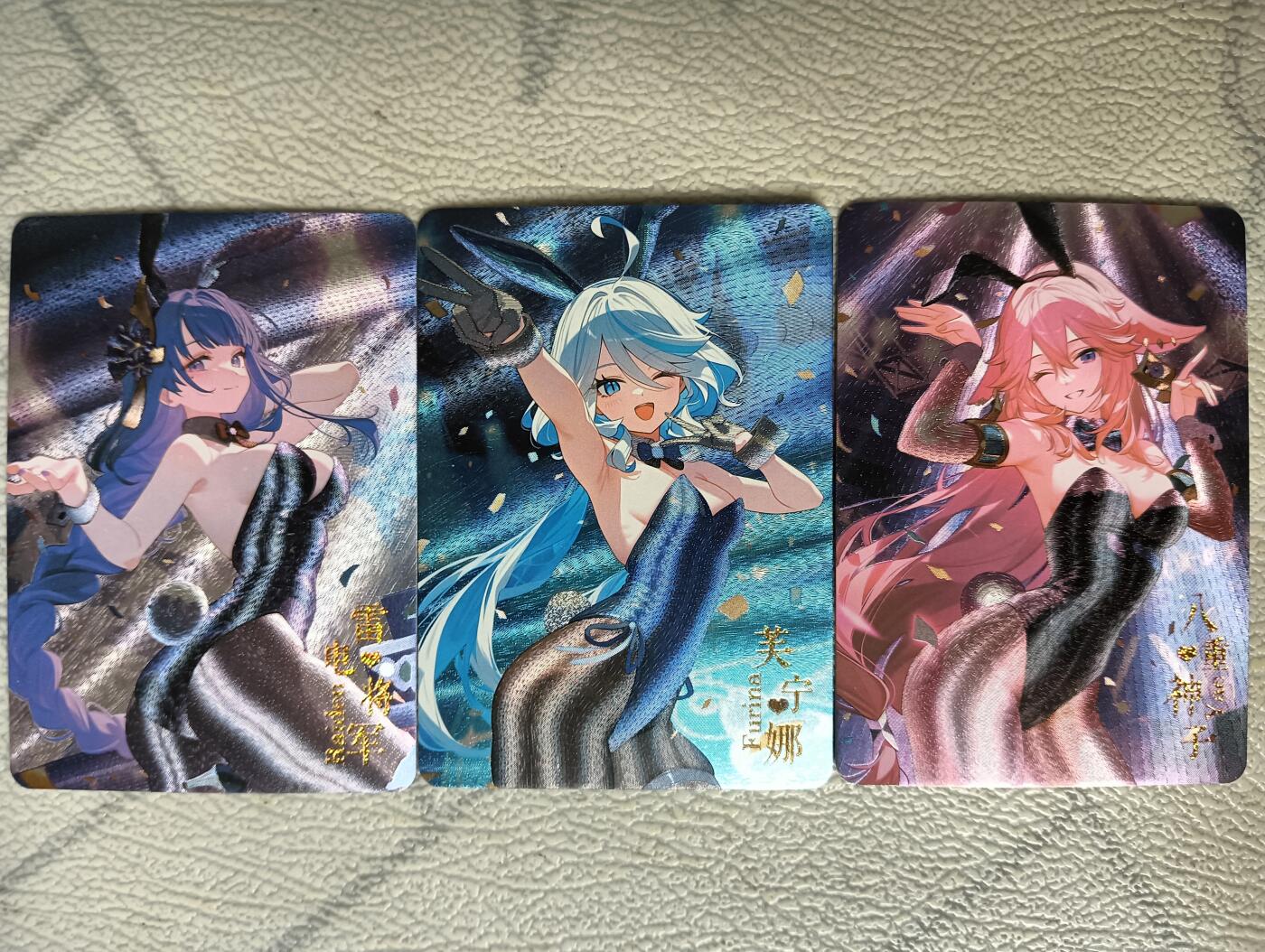 花开卡拍第29期（品控勿拍!!!拍品不寄存，运费5元，自制卡难免瑕疵，可能存在轻微撞角爆边等出厂瑕疵，品控介意勿拍！） 白花恋诗 粗闪兔女郎原神三张 雷电将军 芙宁娜 八神童子