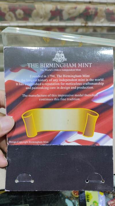外币收藏 英国伯明翰铸币厂2002年英国女王伊丽莎白二世加冕登基50周年(金禧)纪念章.直径50mm