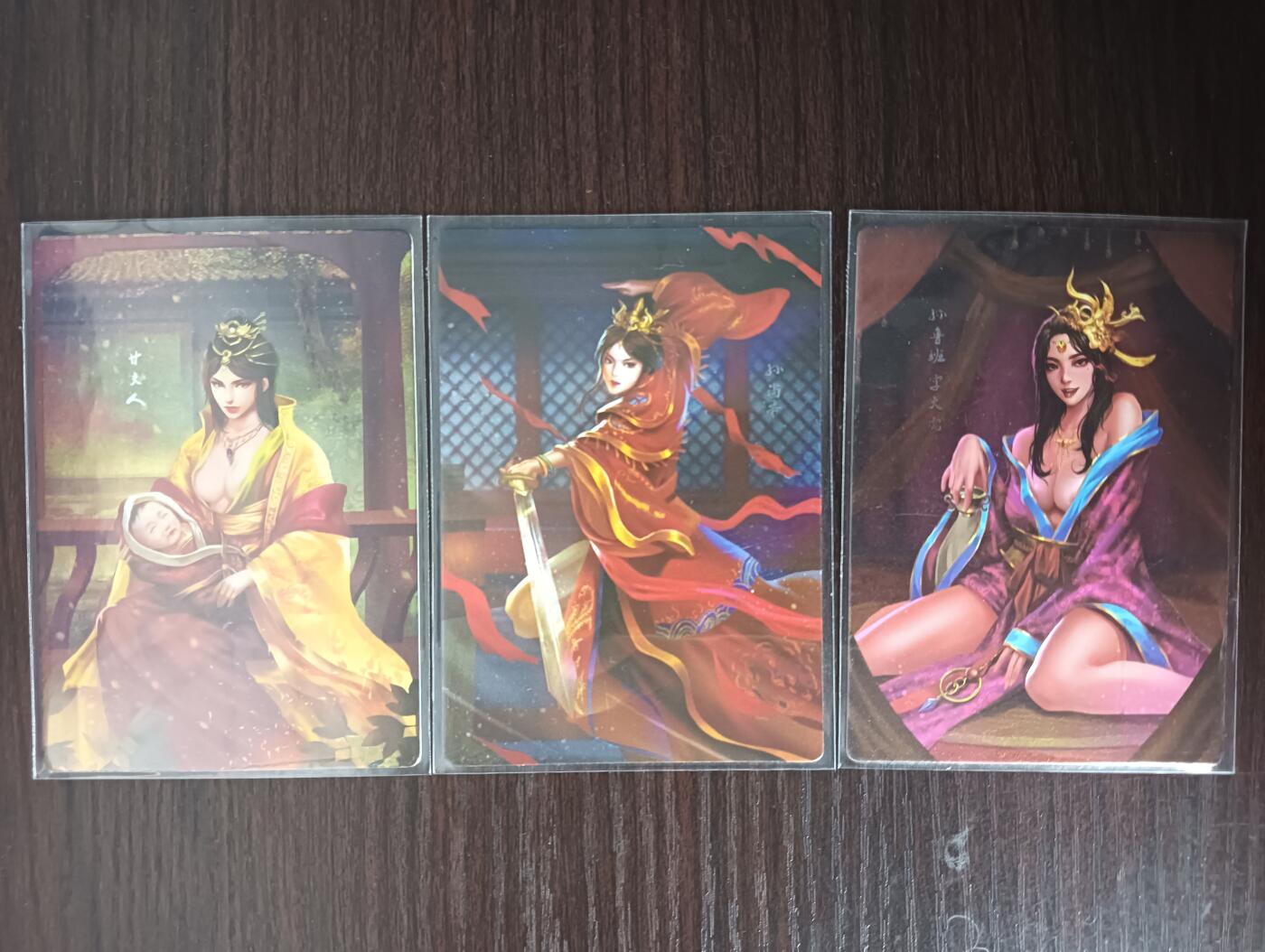 花开卡拍第29期（品控勿拍!!!拍品不寄存，运费5元，自制卡难免瑕疵，可能存在轻微撞角爆边等出厂瑕疵，品控介意勿拍！） 新绣卡牌 孙鲁班+孙尚香+甘夫人 粗闪 