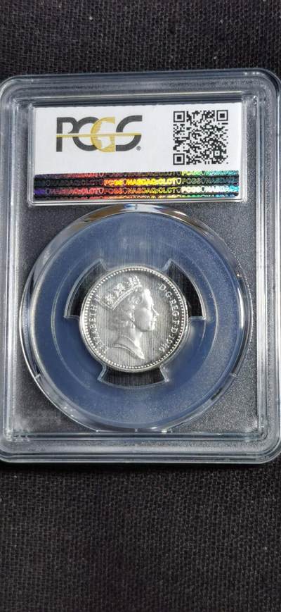 刘世昌艺术品销售中心～虎踞龙蟠*金杨在线联拍群第521期 英国1986年1镑加厚精制银币（PCGS    PR69DC    串号：86216372）1枚。