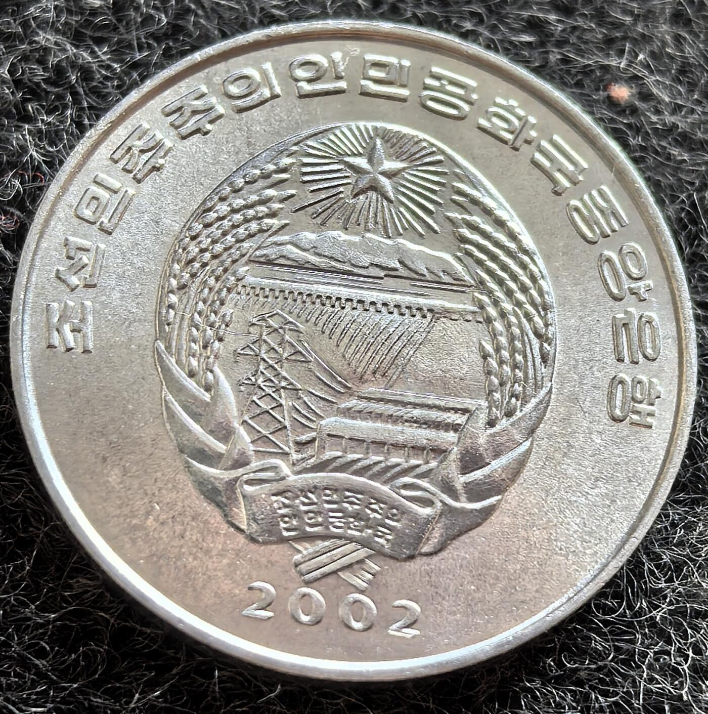 外国优质老铜币纪念币银币专场，周六晚上九点倒数截拍，满百包邮，周日发货,可寄存半年，喜欢朋友微信扫描二维码可直接参拍