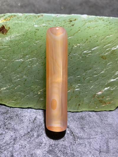 精美高玉化风化纹天眼缠丝玛瑙随形珠一颗。 - 精美高玉化风化纹天眼缠丝玛瑙随形珠一颗。