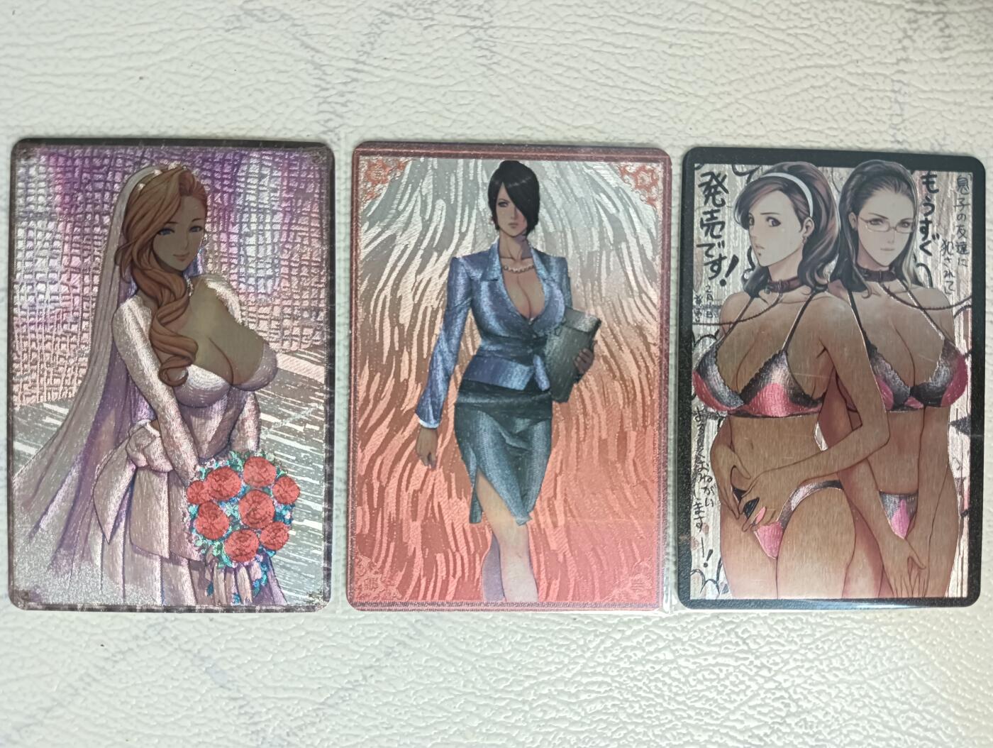 花开卡拍第29期（品控勿拍!!!拍品不寄存，运费5元，自制卡难免瑕疵，可能存在轻微撞角爆边等出厂瑕疵，品控介意勿拍！） 织田卡牌 一套3张 粗闪 婚纱织田又纯又欲