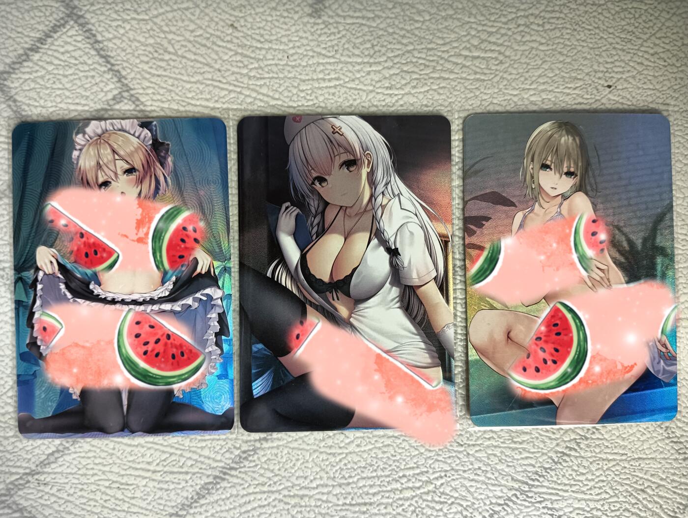 花开卡拍第29期（品控勿拍!!!拍品不寄存，运费5元，自制卡难免瑕疵，可能存在轻微撞角爆边等出厂瑕疵，品控介意勿拍！） 火猪卡牌 动漫美女 折光彩闪3张， 2张是艺术版