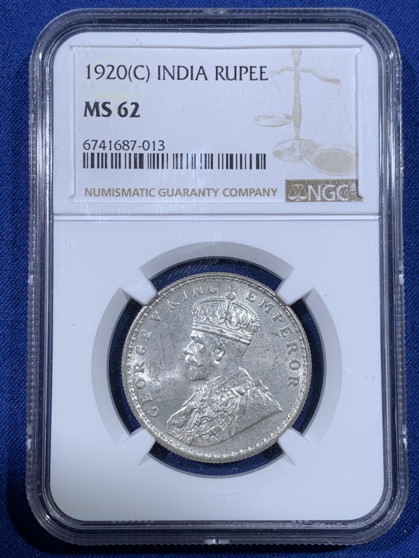 《竞宝斋》第398场 周日，周一，2场连拍 （全场包邮） NGC-MS62 1920C英属印度乔治五世一卢比银币