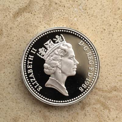 道一币馆币章第一百三十六场 - 英国1988年皇家徽章1镑精制银币 9.5g 925S 