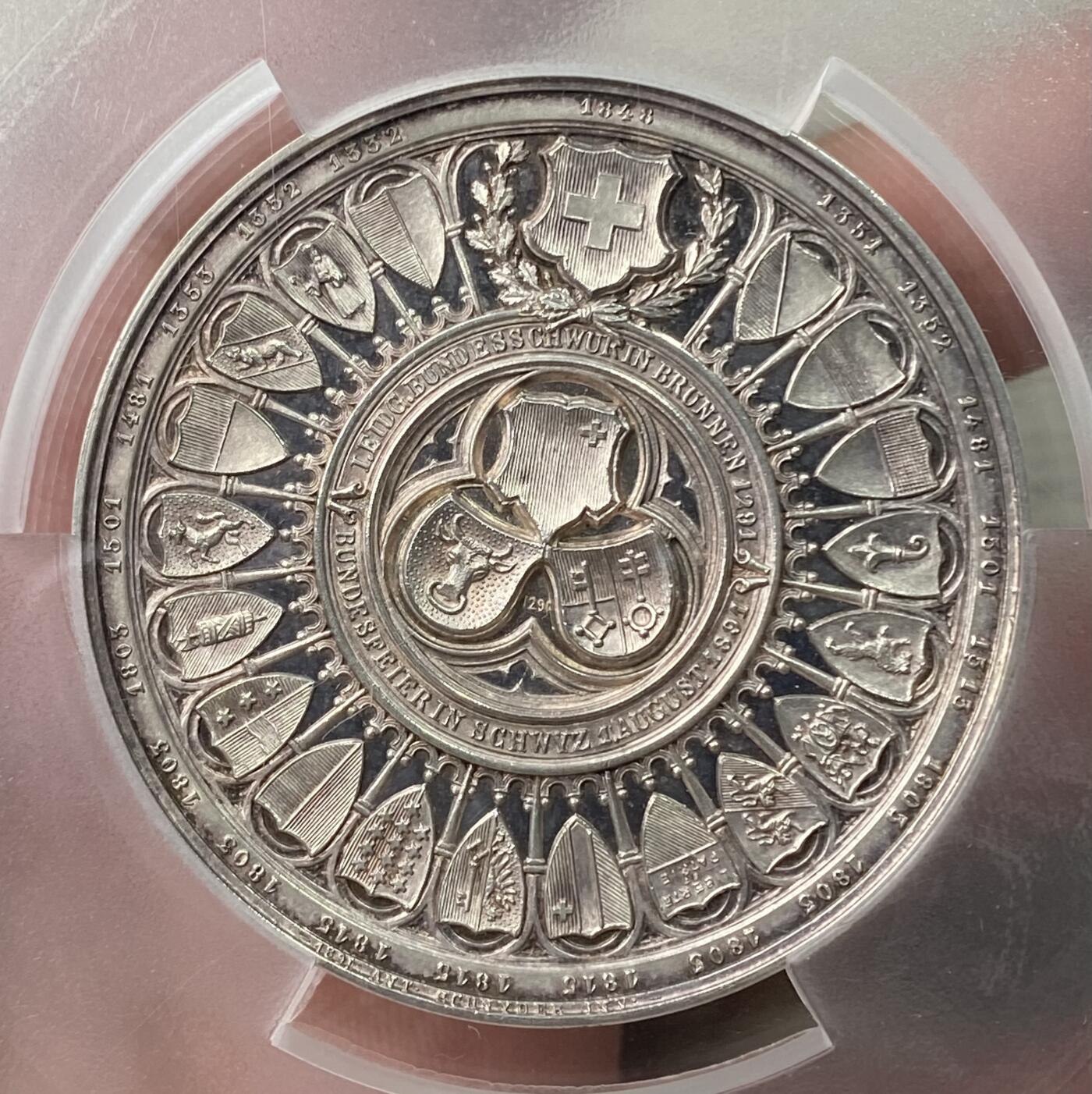万国钱币拍卖第049期（万国夏季大拍） PCGS SP63 PCGS SP63 1891年瑞士老三州永久同盟成立600周年纪念大银章 50MM大规格 1291年瑞士施维茨、乌里、下瓦尔登组成永久同盟被视为瑞士联邦的雏形 其并非国家更像是一个防御共同体 各州享有高度自治权 正如拿破仑所说“有两种力量将人们联合起来——恐惧和利益”