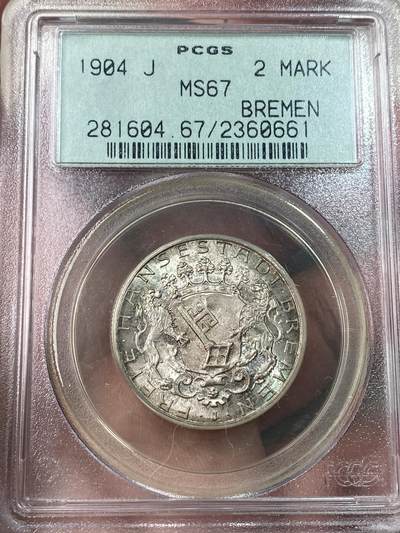 万国钱币拍卖第049期（万国夏季大拍） - PCGS MS67 1904年德国不莱梅双狮护匙长翅流通2马克 典雅PC古董老绿盒 五彩包浆沁人心脾 顶级GEM品质