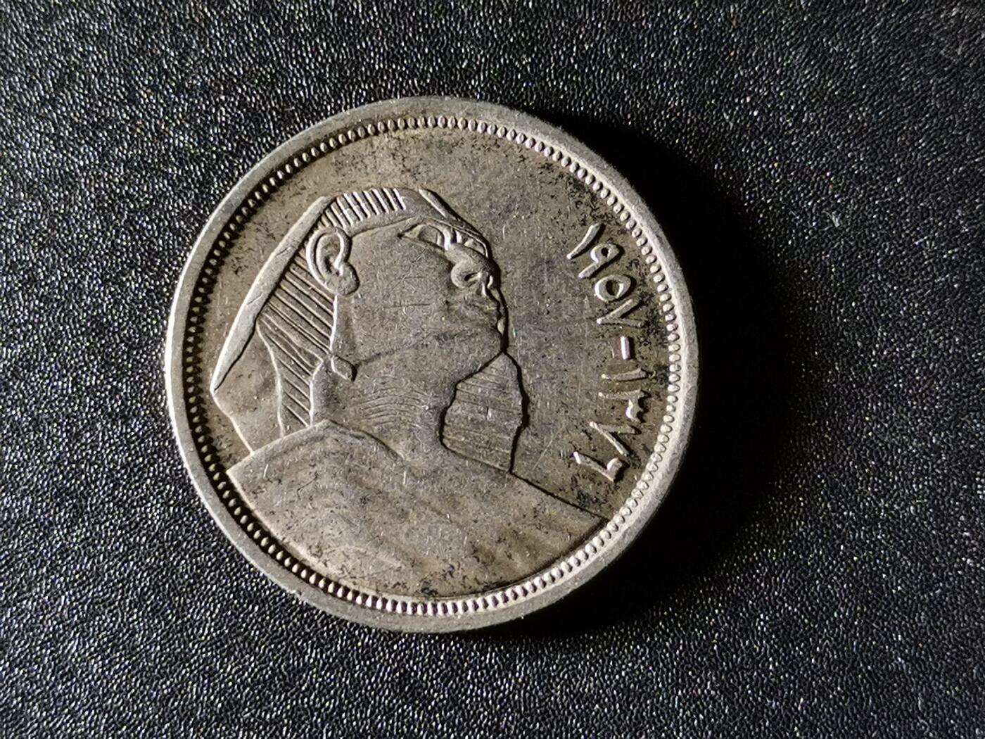 精美卫国战争胜利系列纪念钞币以及世界各国钱币专场 M6精品埃及狮身人面像银币10皮阿斯特