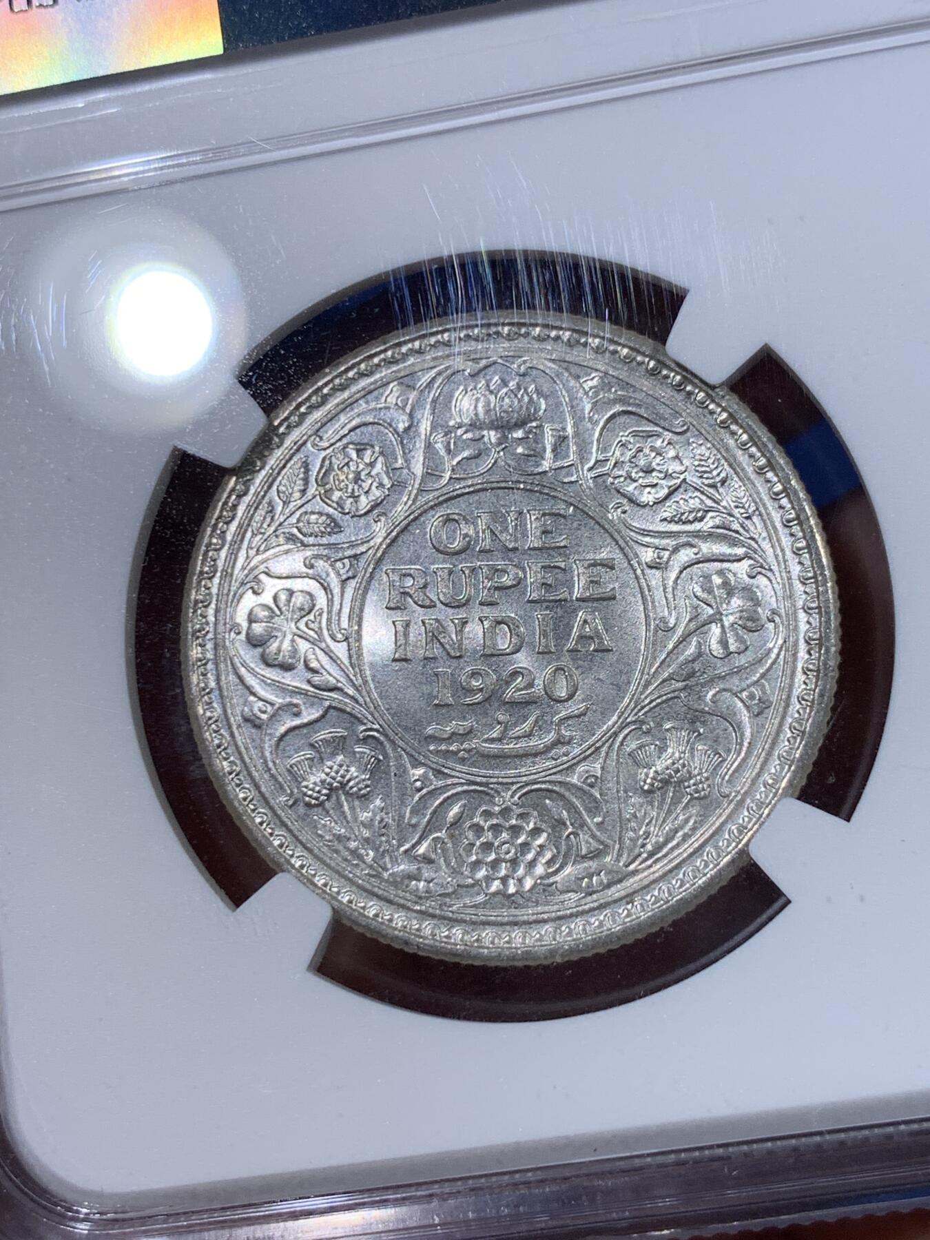 《竞宝斋》第398场 周日，周一，2场连拍 （全场包邮） NGC-MS62 1920C英属印度乔治五世一卢比银币