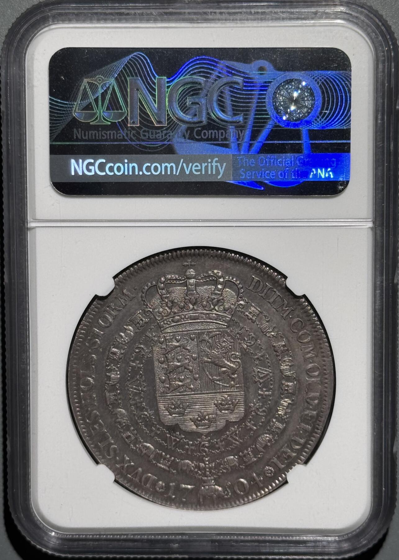 丹麦1704年弗雷德里克四世1SD大银币 NGC MS61 