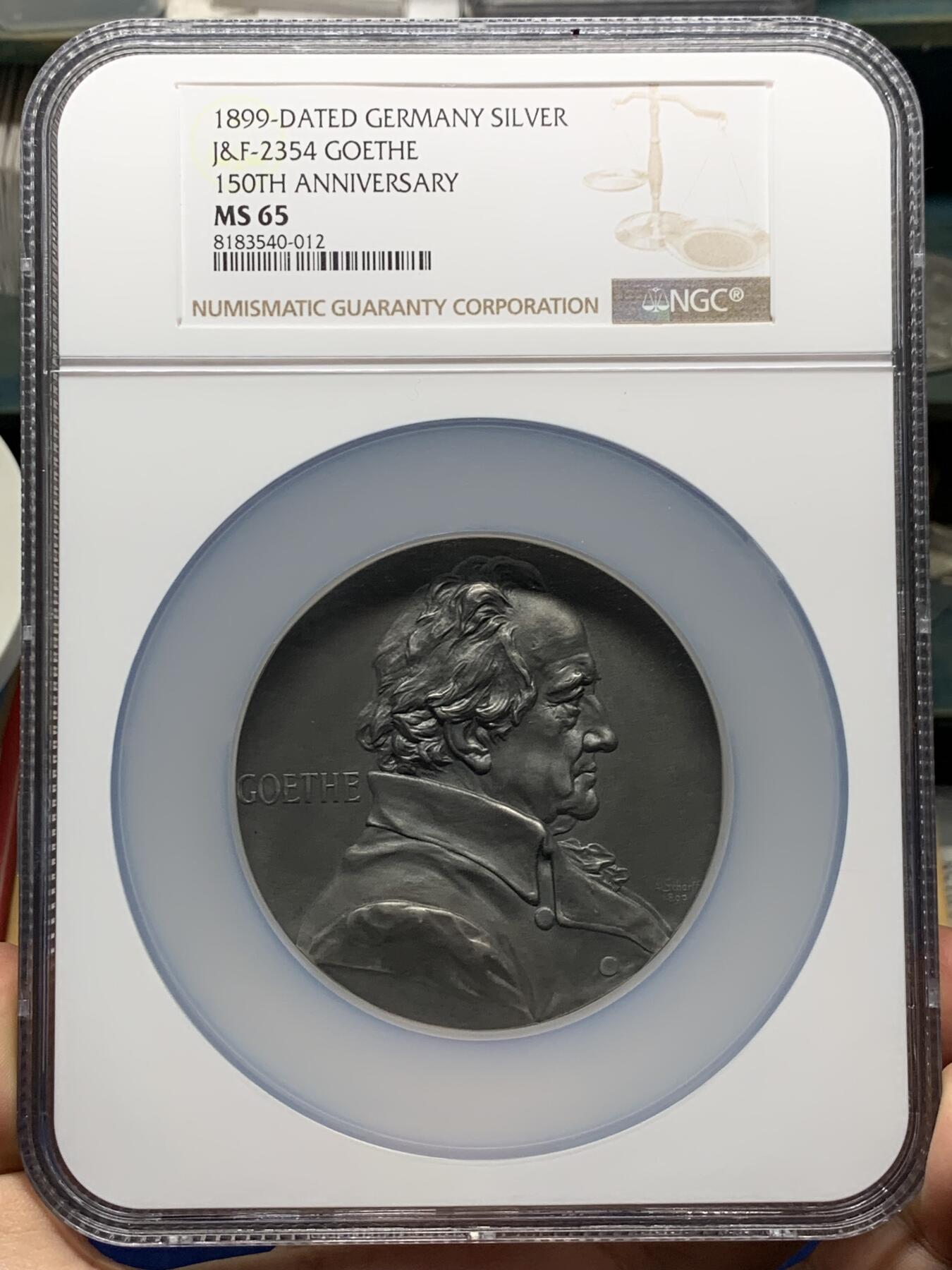 《竞宝斋》第398场 周日，周一，2场连拍 （全场包邮） NGC MS65 德国 1899年 歌德诞辰150周年纪念大银章 68mm 约140克超大规格背面为《浮士德》第一幕 天堂序曲 沙夫名家作品 N加大加厚盒