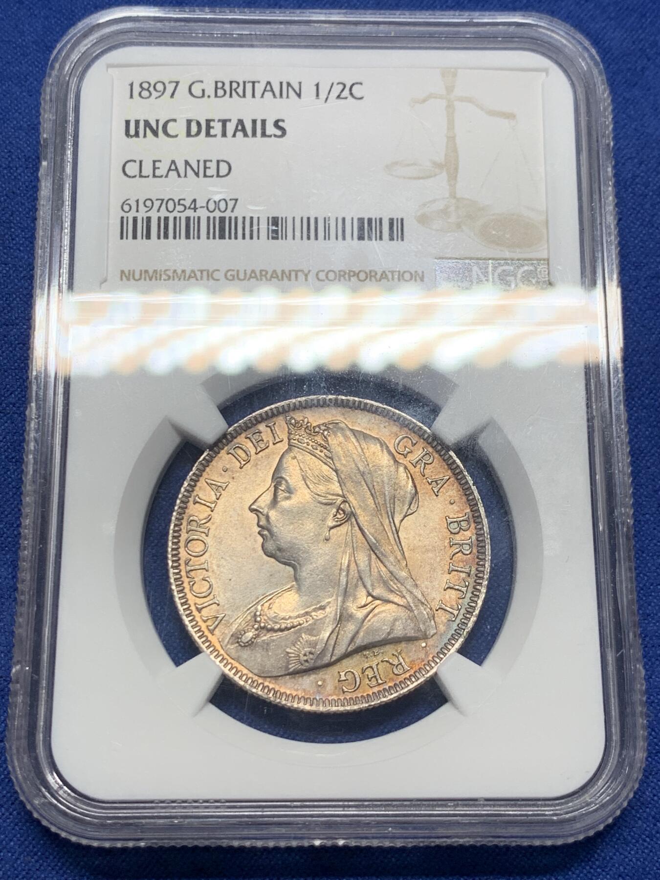 《竞宝斋》第398场 周日，周一，2场连拍 （全场包邮） NGC UNC 英国1897年维多利亚披纱半克朗银币 五彩包浆 细节极好