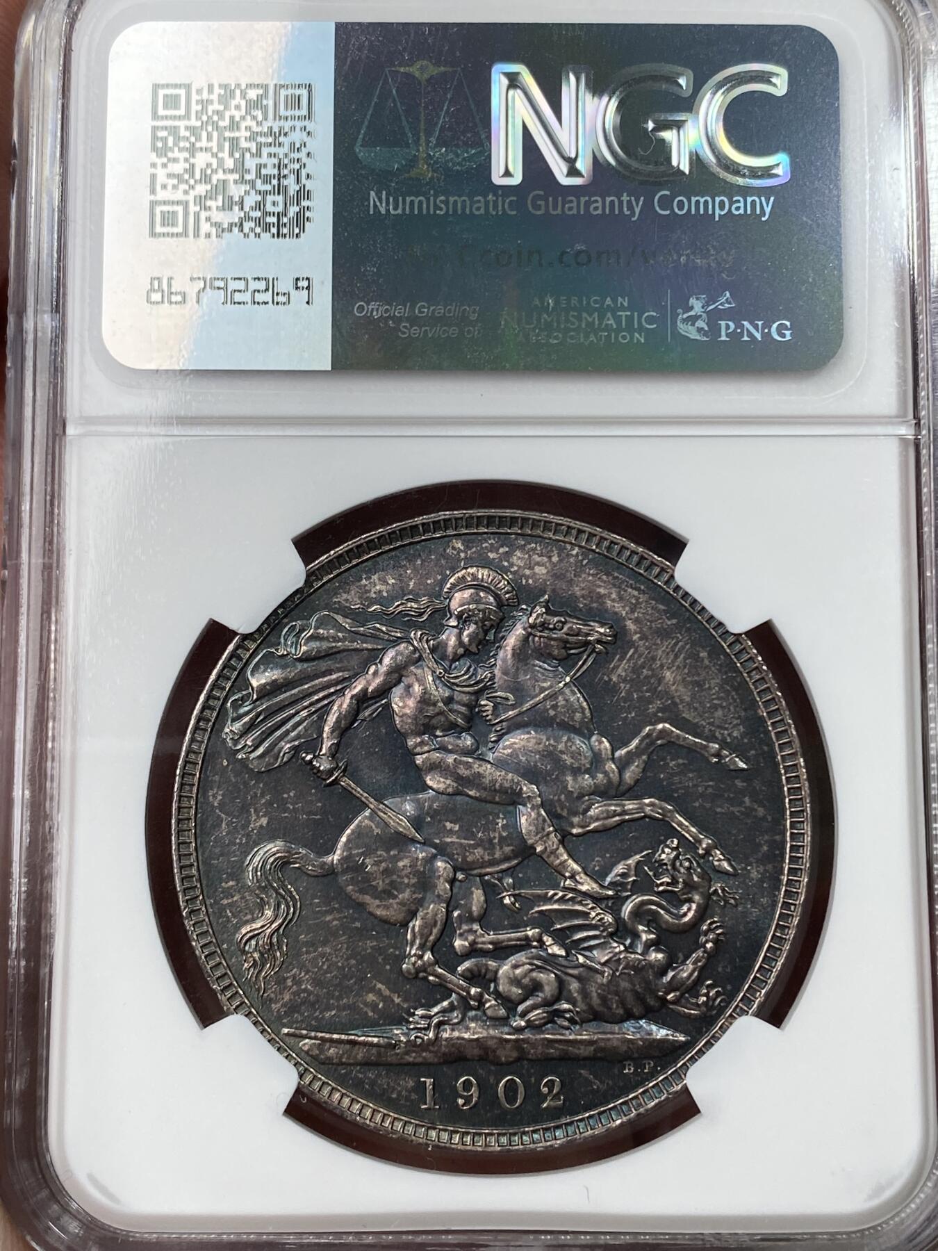 万国钱币拍卖第049期（万国夏季大拍） NGC MS63 1902年英国爱德华七世马剑克朗 原味英伦酱黑五彩 