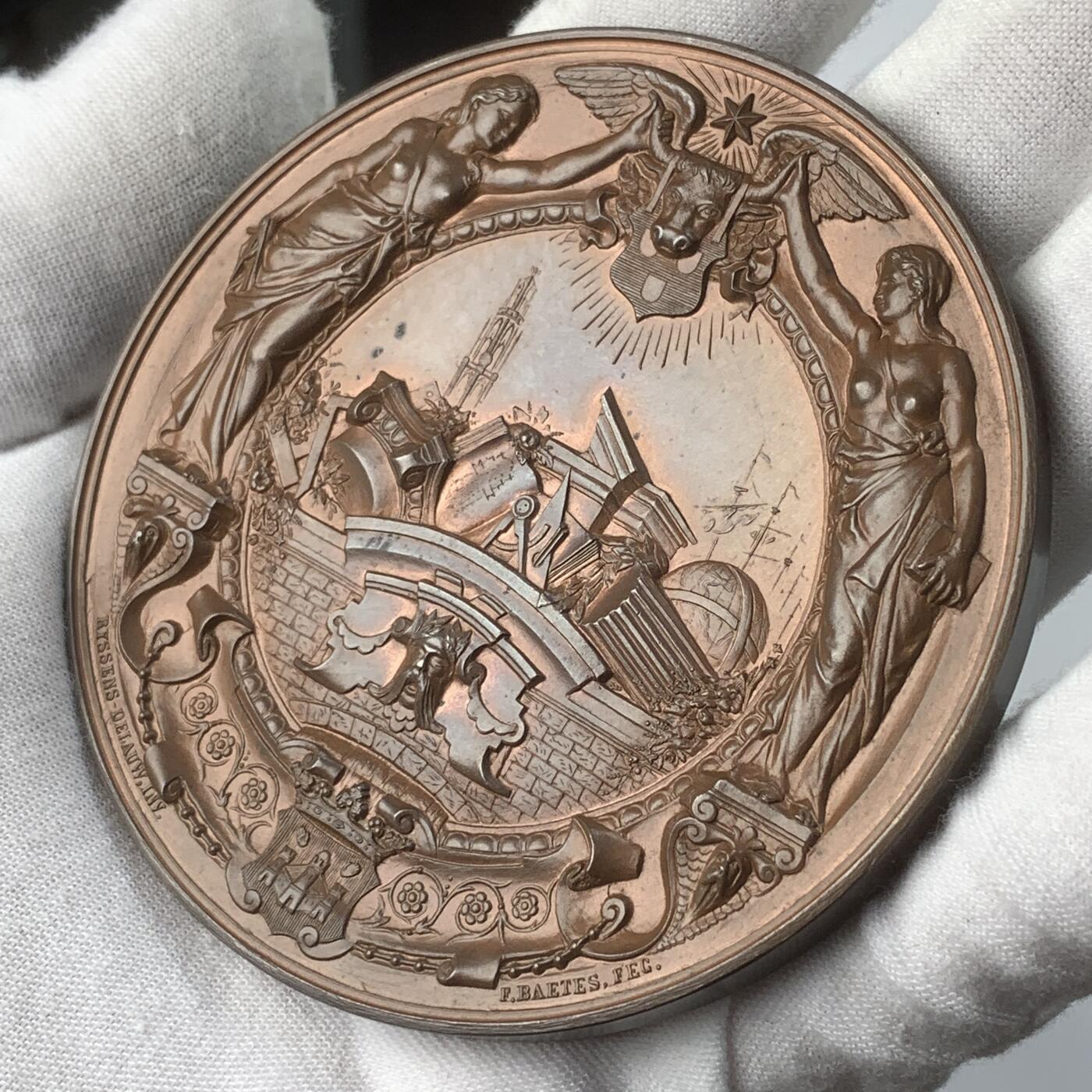 掌中浮雕-藏着的欧洲第031场 1907年比利时安特卫普皇家建筑师协会铜奖章，80mm