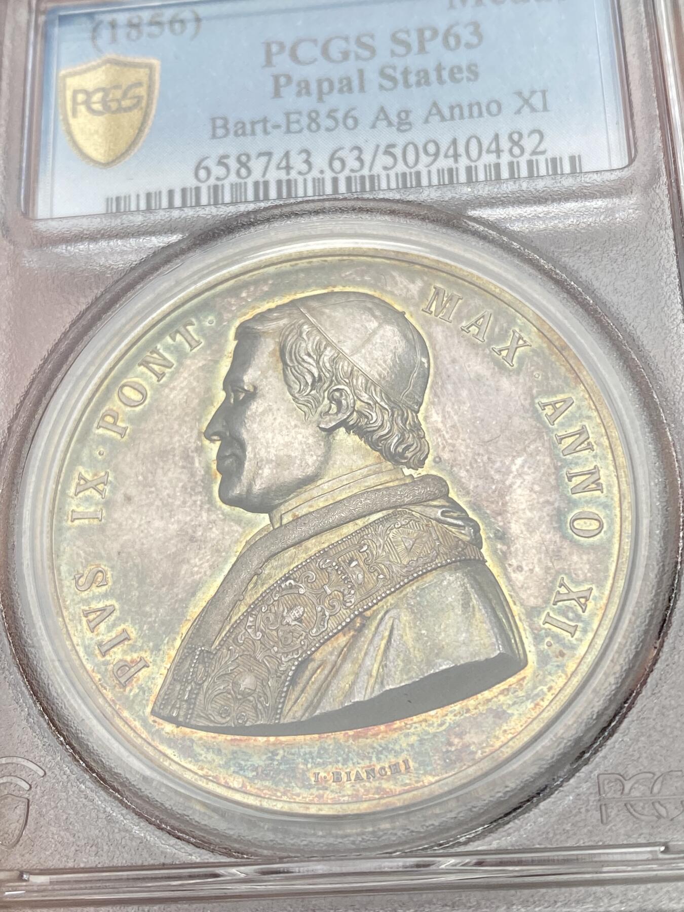 万国钱币拍卖第049期（万国夏季大拍） PCGS SP63 1854年教皇国庇护九世圣母无原罪教条纪念大银章 44MM 39.3G 极致高浮雕五彩 莫泽塔和帕利姆、利奥坐在拉特拉诺的乔瓦尼大教堂 向观众宣读无原罪教义 云层之上圣母和四位天使观礼