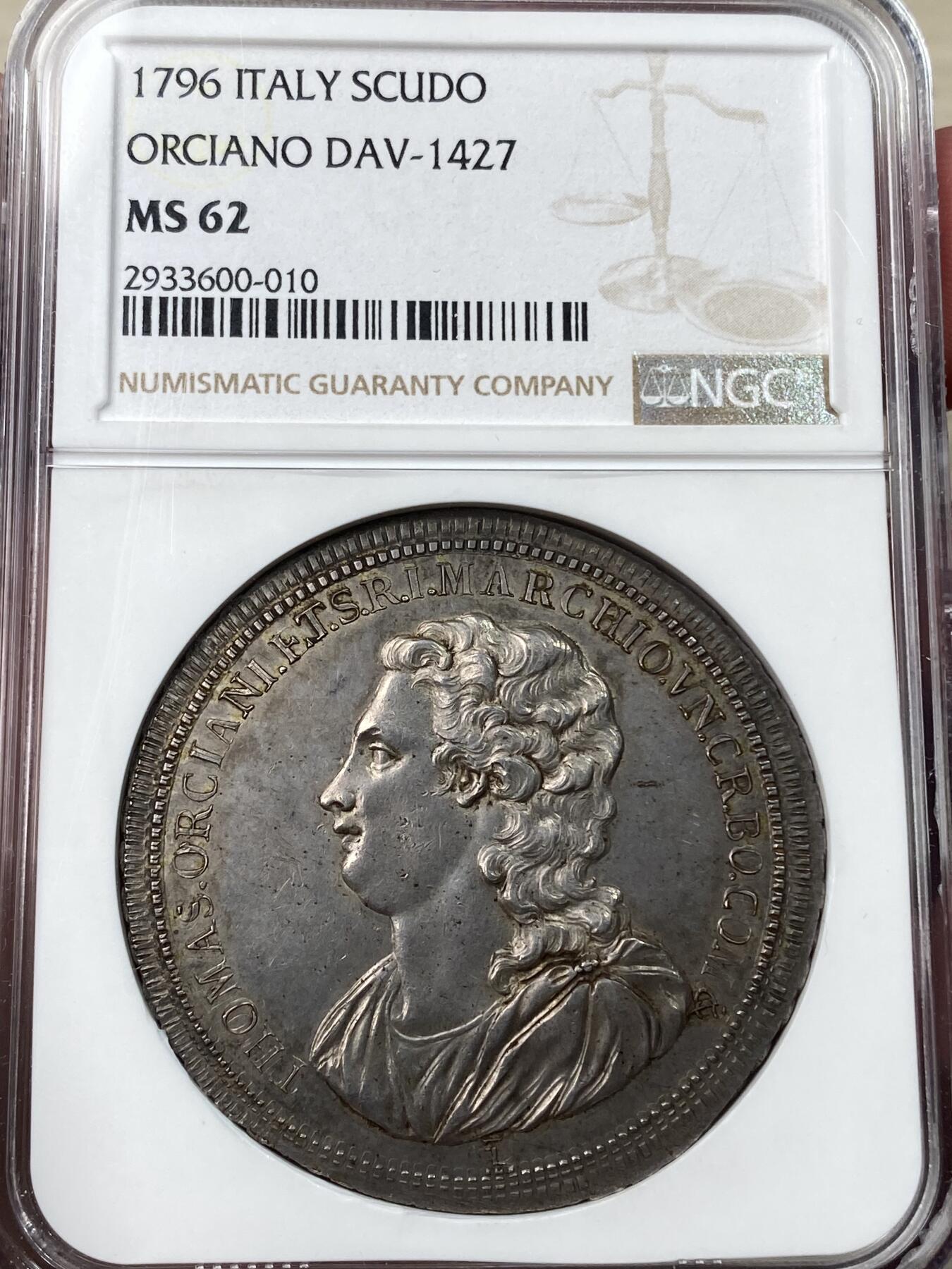 万国钱币拍卖第049期（万国夏季大拍） NGC MS62 1796年意大利托斯卡纳地区奥尔恰诺-皮萨诺邦领主托马索·奥比齐悼念亡妻SCUDO大银 末代奥尔其恰诺侯爵，贵族铸币，弗洛伦萨造币厂代铸，十多年来NP唯一一枚MS记录，仅有一枚标注了FDC的同品种裸币拍了8800欧落槌，到手合人民币8.8万。珍惜度RRRR
