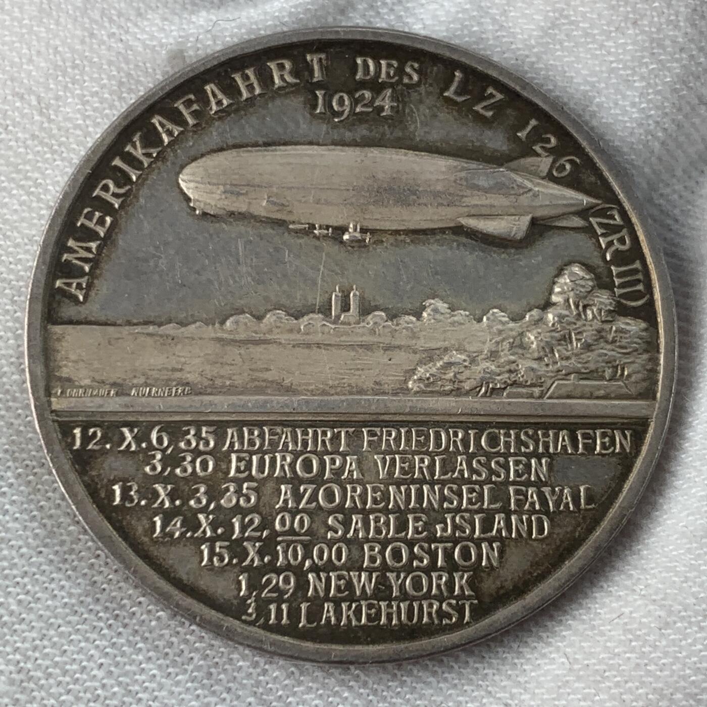 掌中浮雕-藏着的欧洲第031场 1924年德国齐柏林飞艇银章，34mm，15g