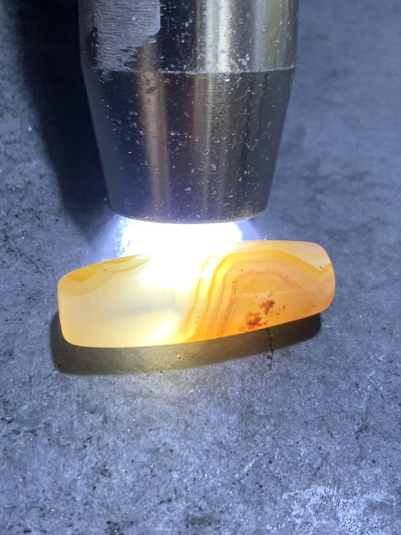 精美高玉化天眼纹巴西玛瑙随形桶珠一颗，