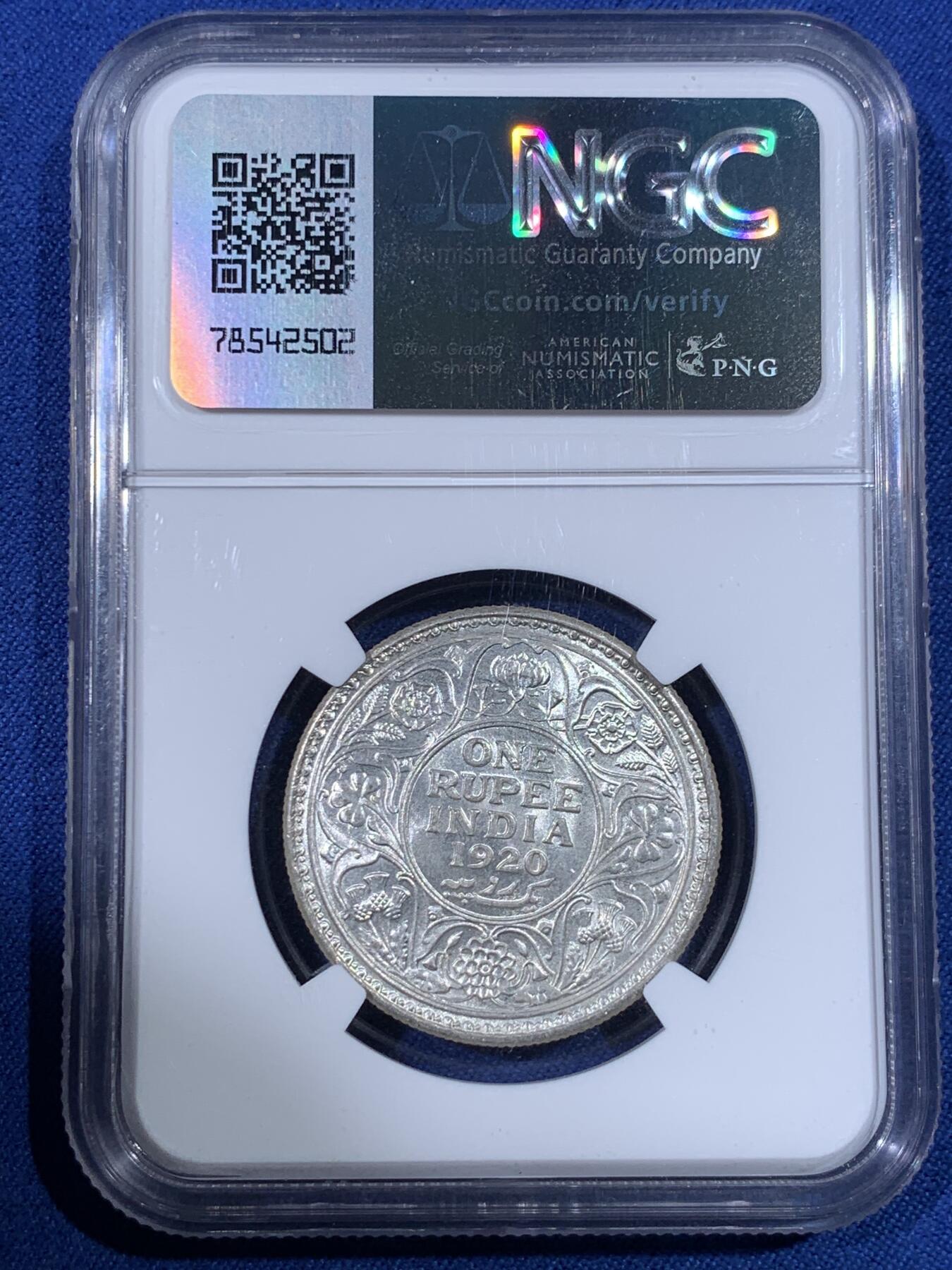 《竞宝斋》第398场 周日，周一，2场连拍 （全场包邮） NGC-MS62 1920C英属印度乔治五世一卢比银币
