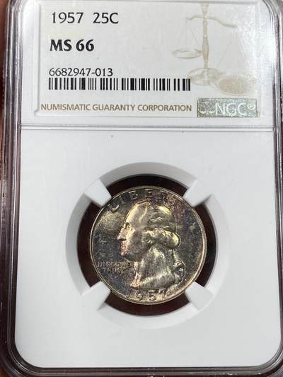 万国钱币拍卖第049期（万国夏季大拍） - NGC MS66 1957年美国华盛顿25美分银币 GEM品相 玫瑰蓝彩包浆