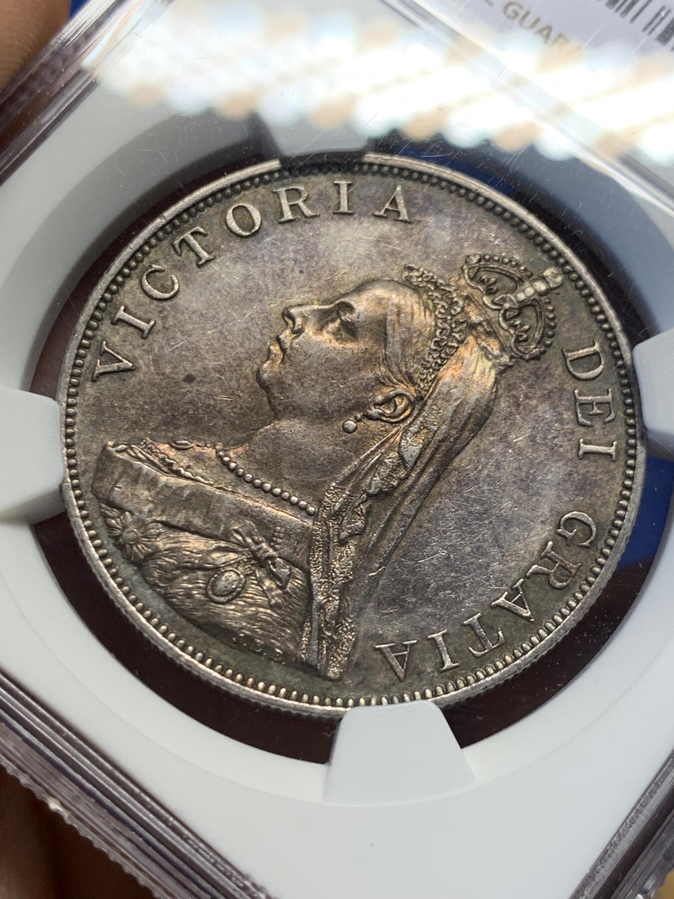 《竞宝斋》第398场 周日，周一，2场连拍 （全场包邮） NGC-AU58英国1887年维多利亚高冠双福林大银币=4先令 深彩包浆