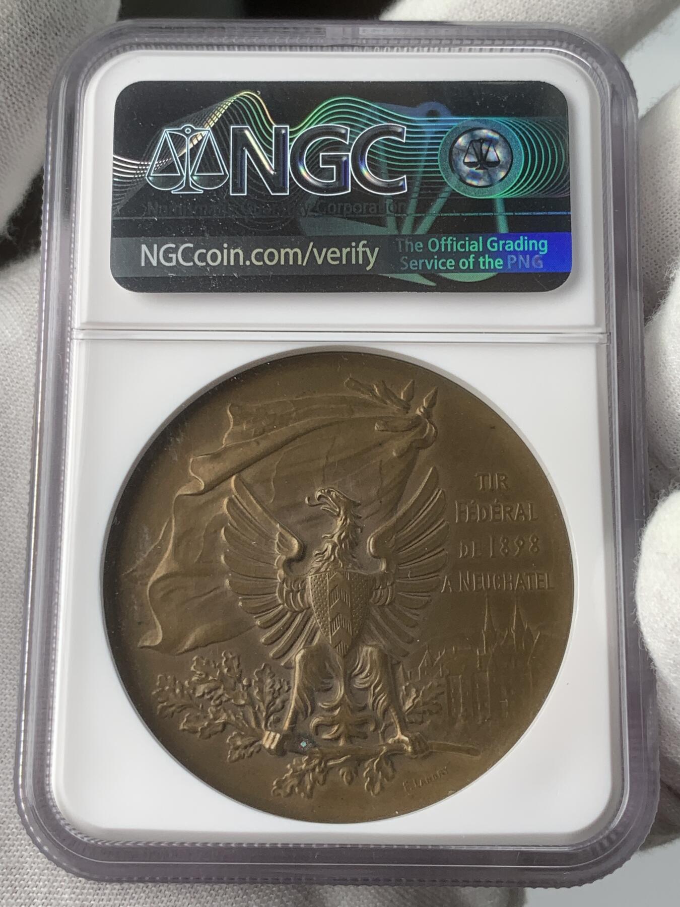 掌中浮雕-藏着的欧洲第031场 NGC MS64 : 1898年瑞士纳沙泰尔射击节铜章，45mm