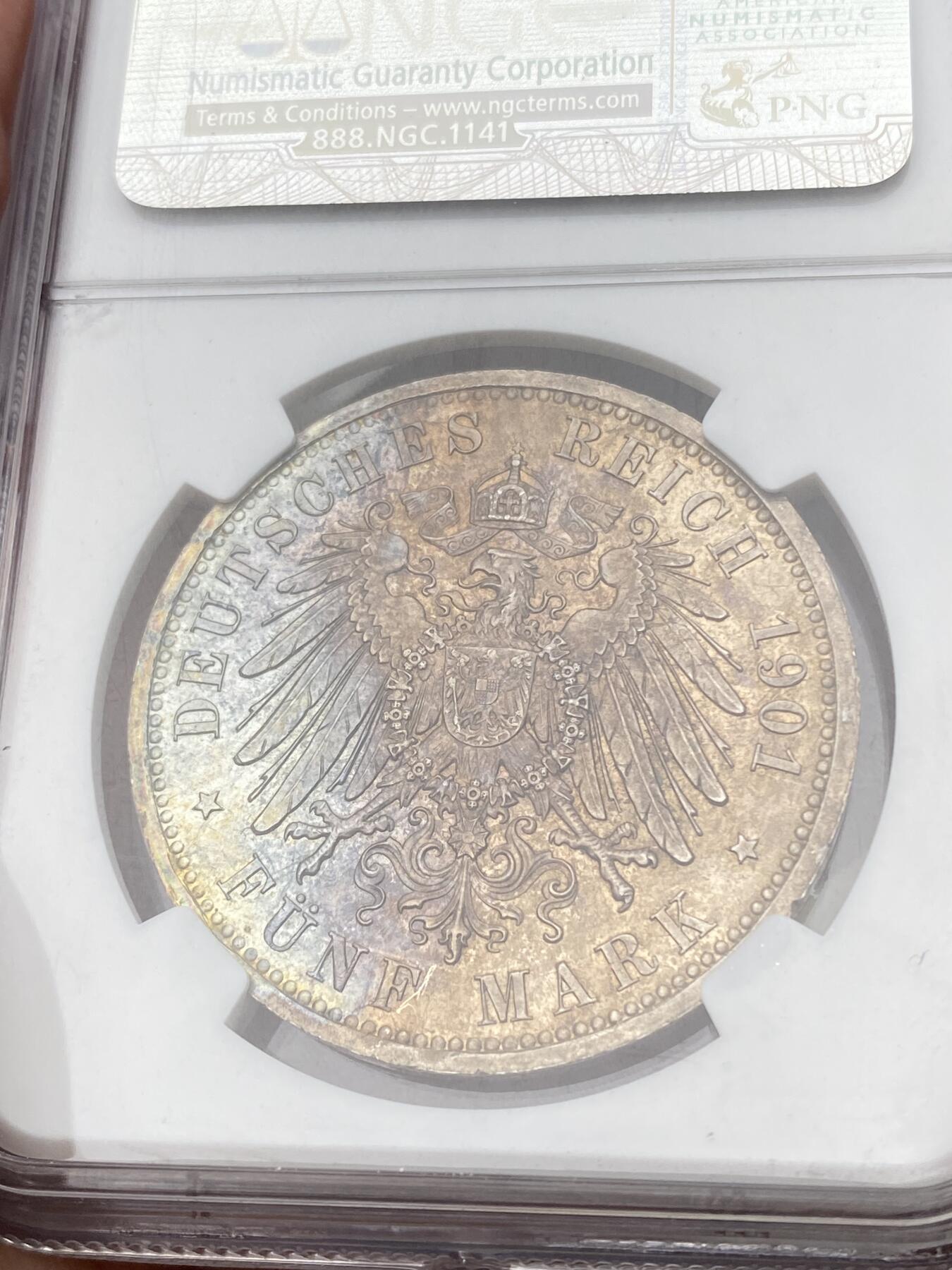 万国钱币拍卖第049期（万国夏季大拍） NGC MS64 1901年德国普鲁士建国200周年长翅5马克 普鲁士经典品种 罕见七色彩虹包浆 顶级视觉享受