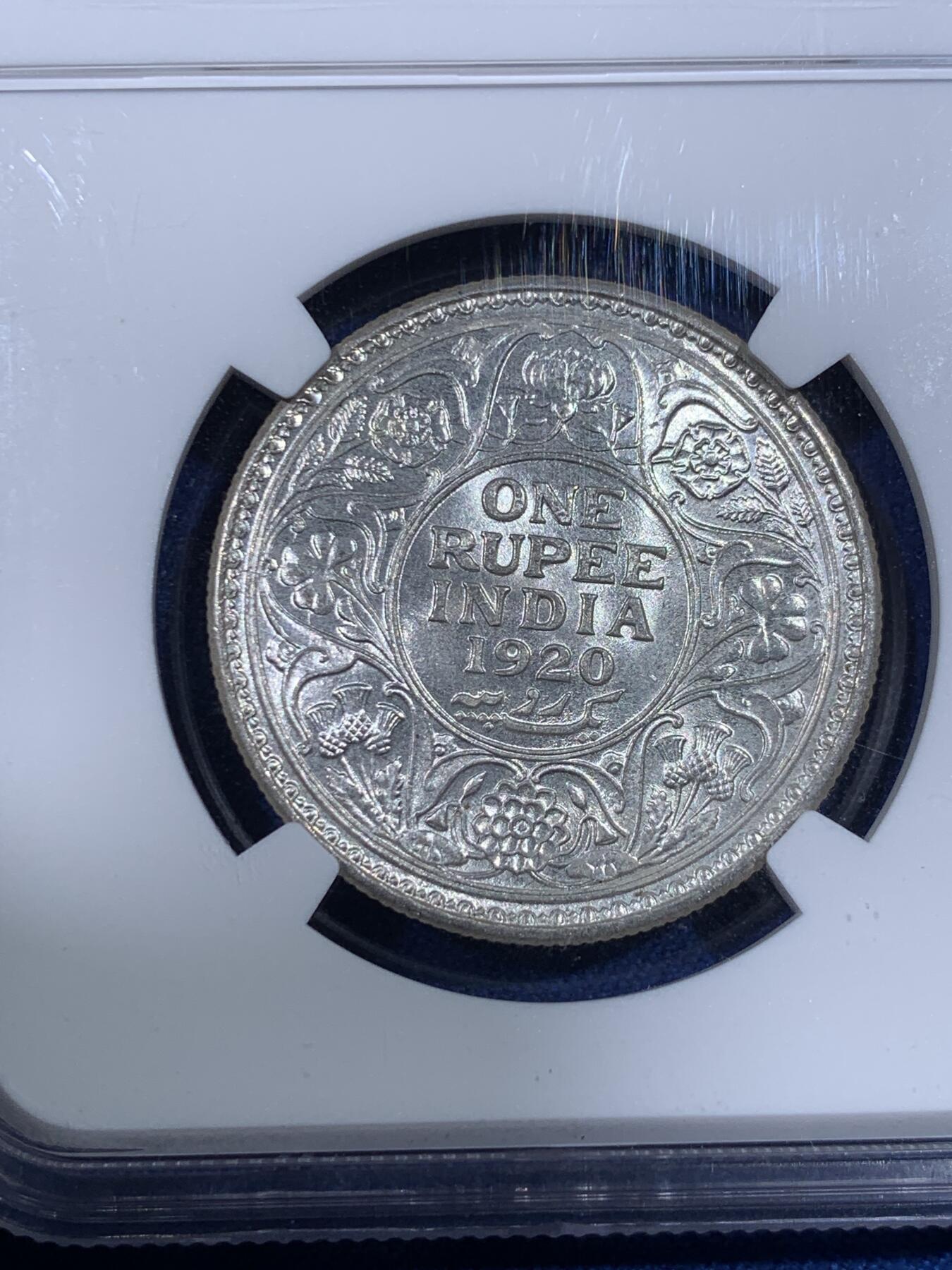《竞宝斋》第398场 周日，周一，2场连拍 （全场包邮） NGC-MS62 1920C英属印度乔治五世一卢比银币