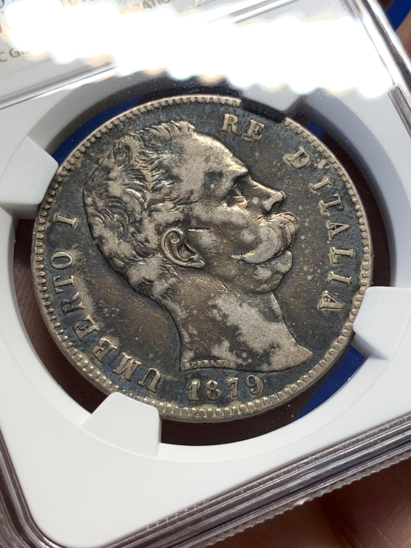 《竞宝斋》第398场 周日，周一，2场连拍 （全场包邮） NGC-VF30 意大利1879年翁贝托一世5里拉大银币，人像面浓郁的五彩包浆，背面典型的欧洲包浆