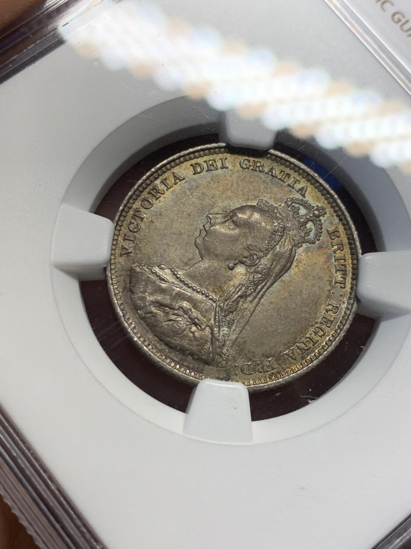 《竞宝斋》第399场 周日，周一，2场连拍 （全场包邮） NGC MS64 英国 1887年 维多利亚高冠 1先令银币 深彩包浆