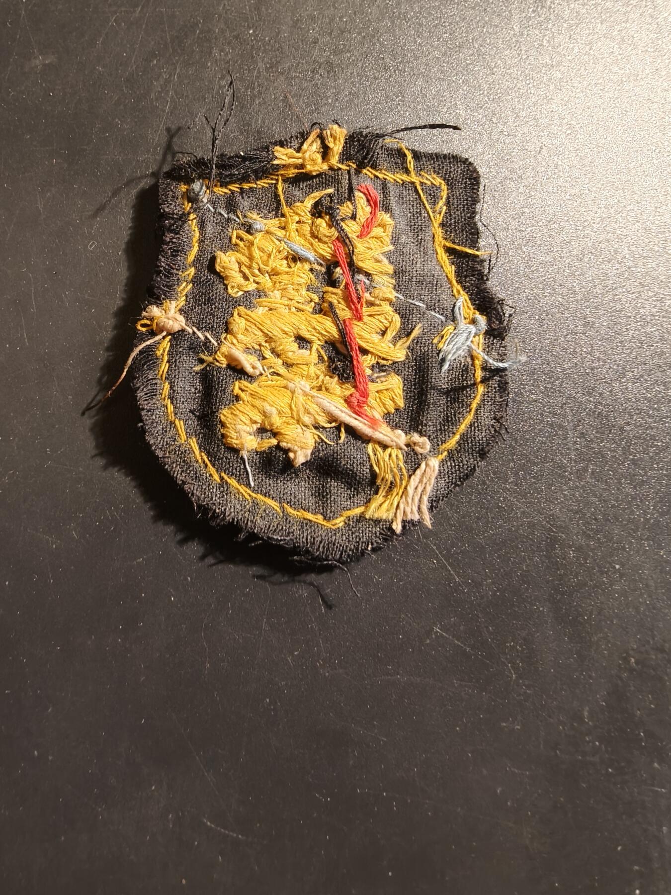 老王徽章第133期 德三武装SS爱沙尼亚志愿者臂章